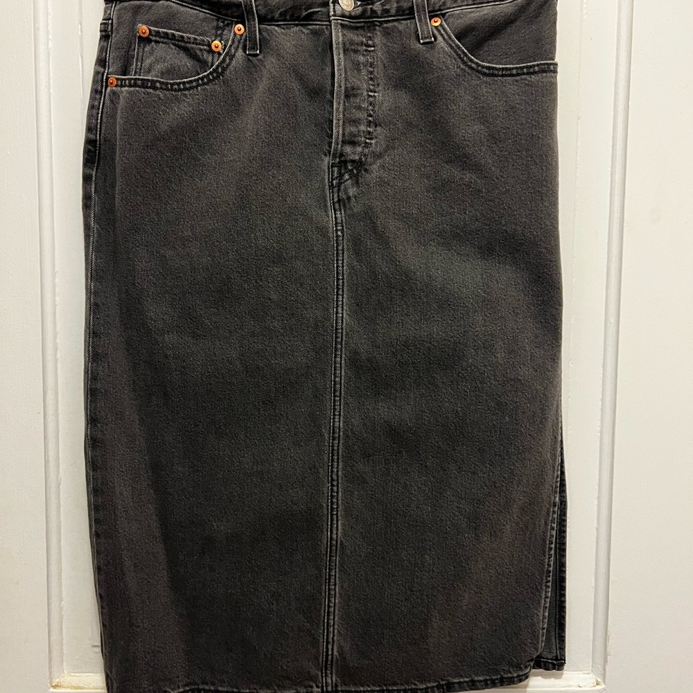 Levi's Gray Midi Skirt